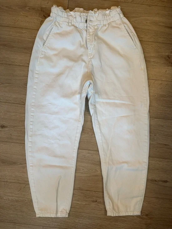 ZARA- White Paperbag Waist Pants - Baggy/ Boyfriend jeans! - Picture 2 of 7